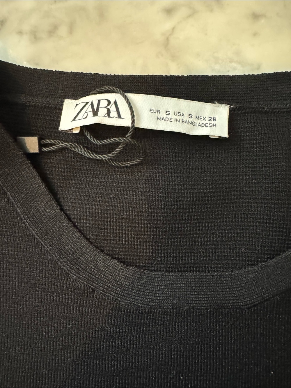 Zara basic Black Ribbed Knit Tank Top - Picture 2 of 2